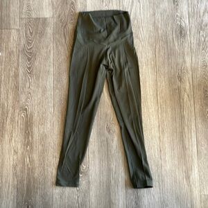 Offline by aerie womens XS leggings olive green